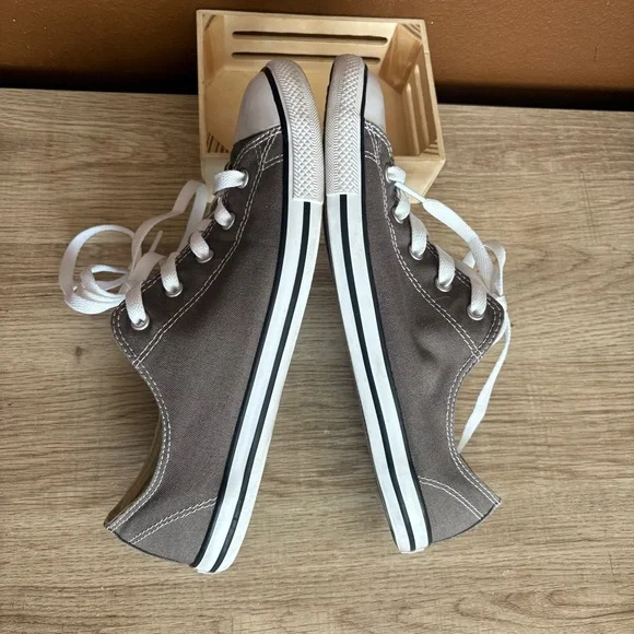 Grey Converse All Star Low top sneakers, Women’s Size 10 - Picture 5 of 8